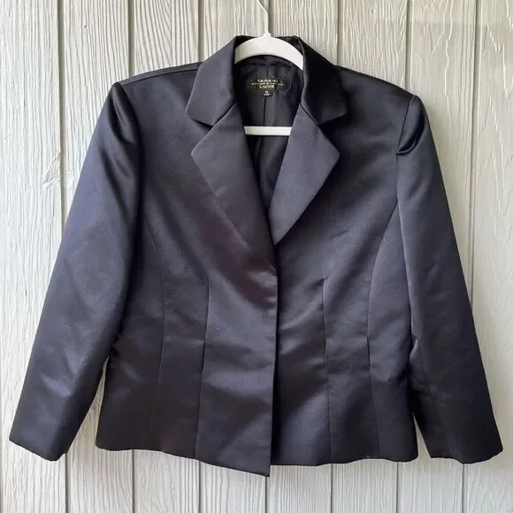 Tahari Arthur S. Levine Luxe Black Blazer Satin Finish Size 12 - Picture 3 of 9